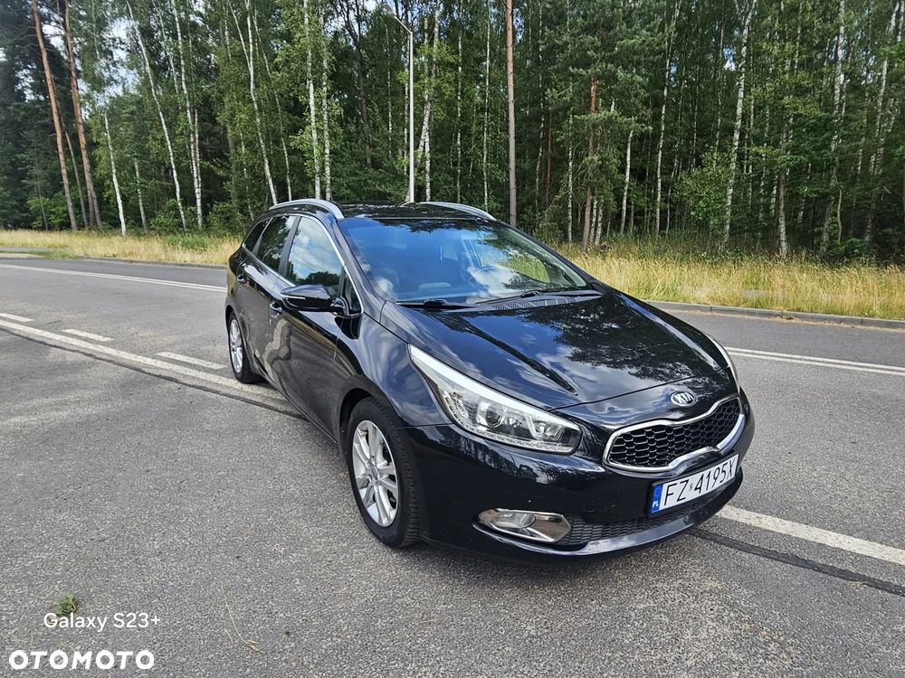 Kia Ceed 1.6 GDI Dream Team Edition - 2