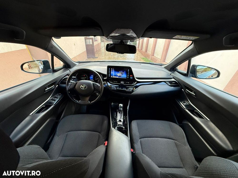 Toyota C-HR - 9