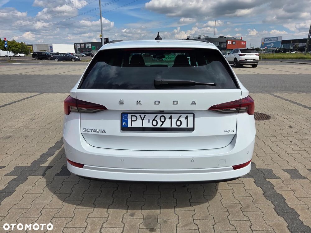Skoda Octavia 2.0 TDI 4x4 Style DSG - 8