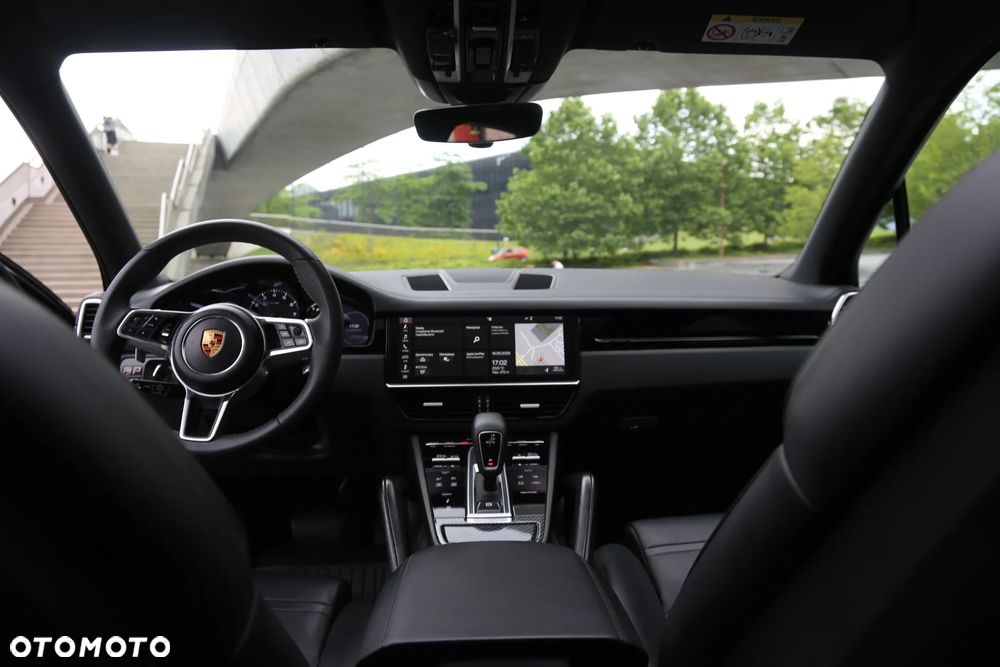Porsche Cayenne - 5