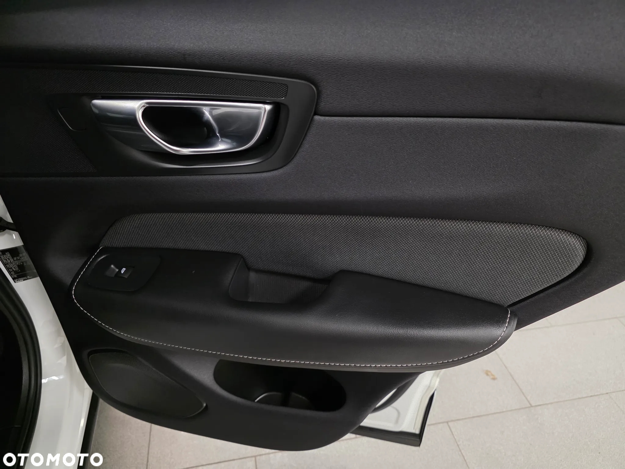 Volvo XC 60 B4 B Geartronic RDesign - 23