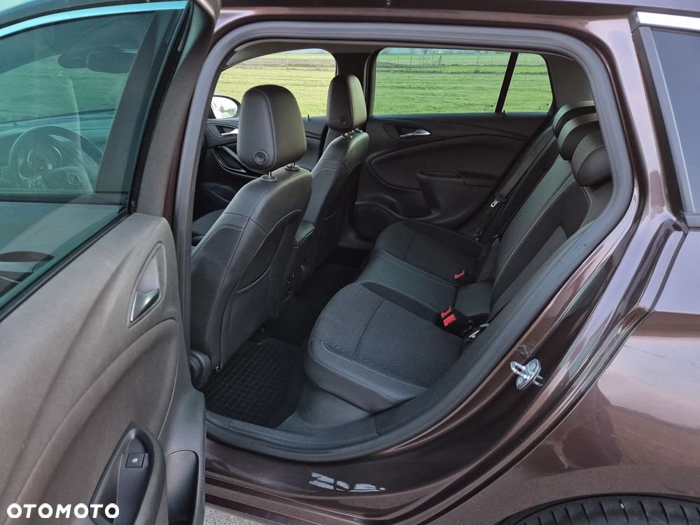 Opel Astra 1.4 Turbo Dynamic - 19