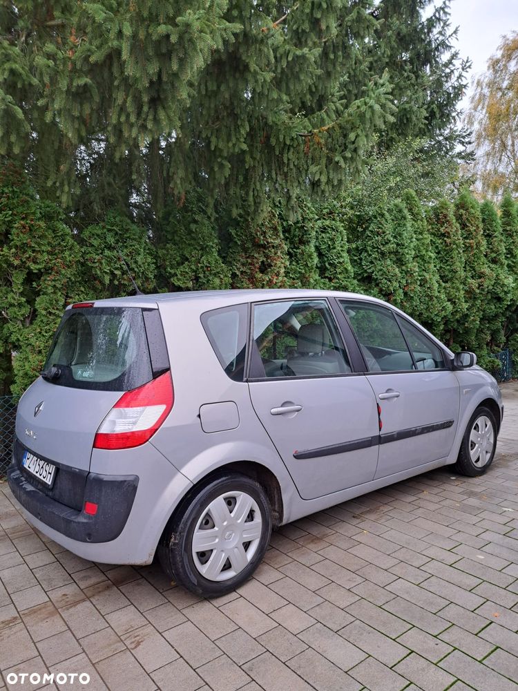 Renault Scenic - 10