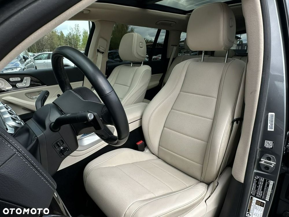 Mercedes-Benz GLS - 14