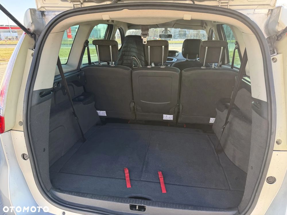 Renault Scenic - 7