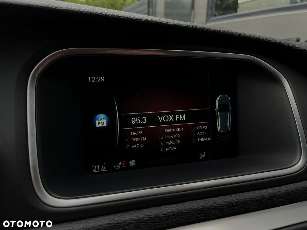 Volvo V40 Cross Country D3 Momentum - 27