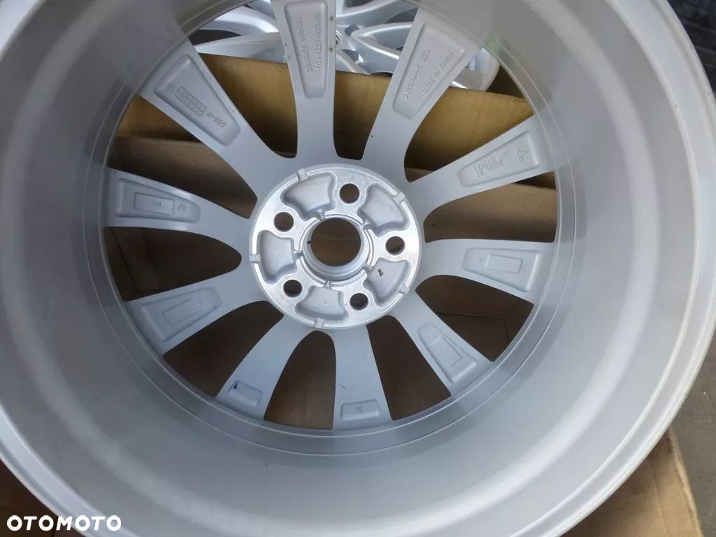 TESLA 3 PERFORMANCE 20'' - 8