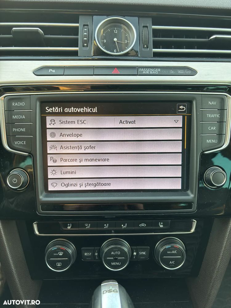 Volkswagen Passat Variant 2.0 TDI DSG 4Motion Highline - 19