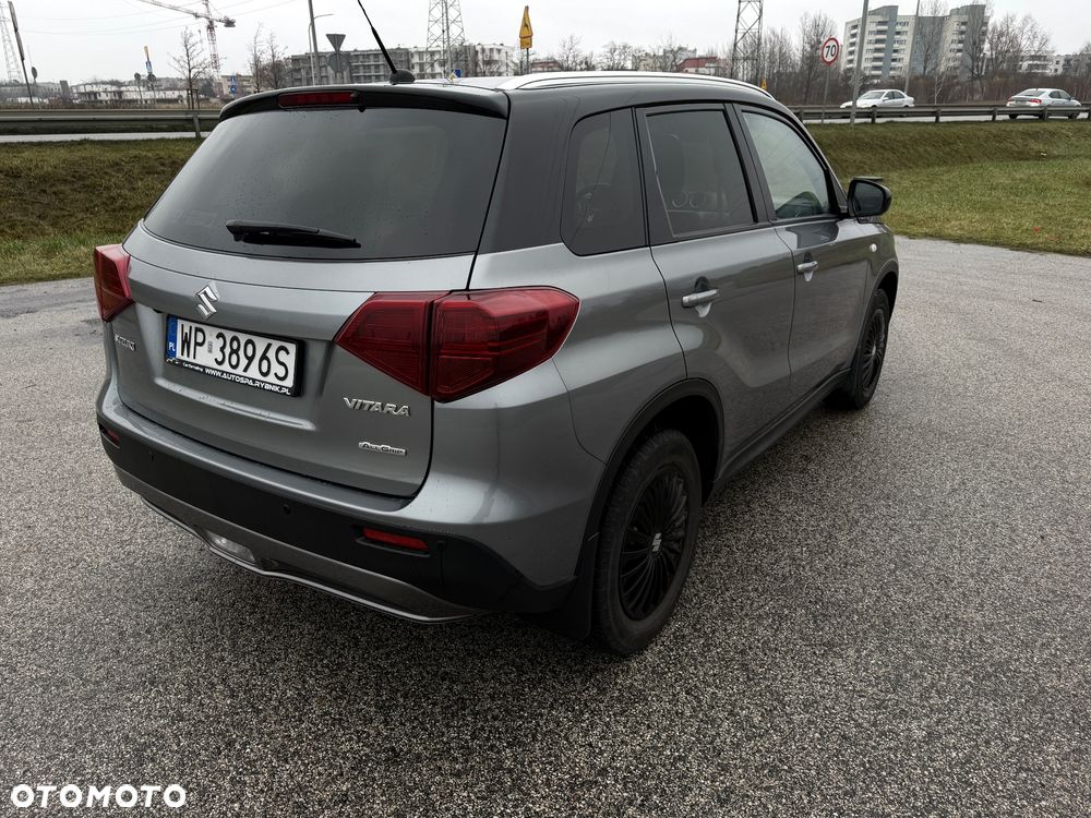 Suzuki Vitara 1.0 Boosterjet Premium 4WD - 16