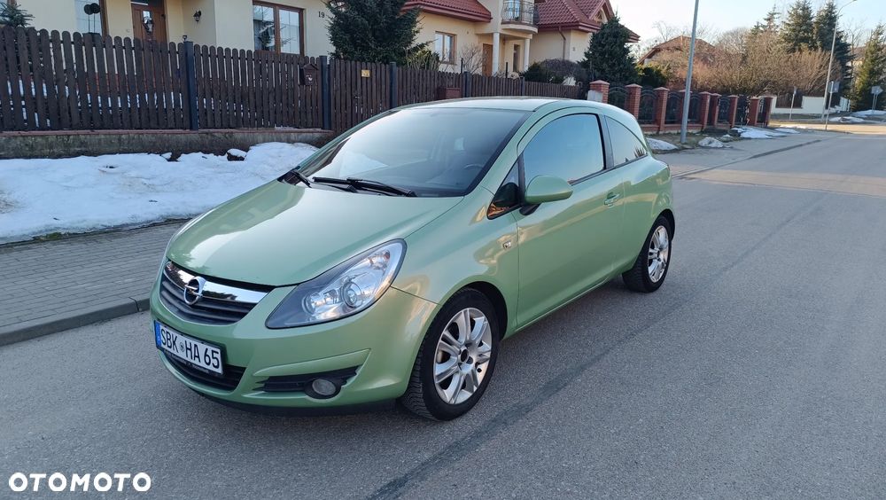 Opel Corsa 1.2 16V Innovation 110 Jahre - 2