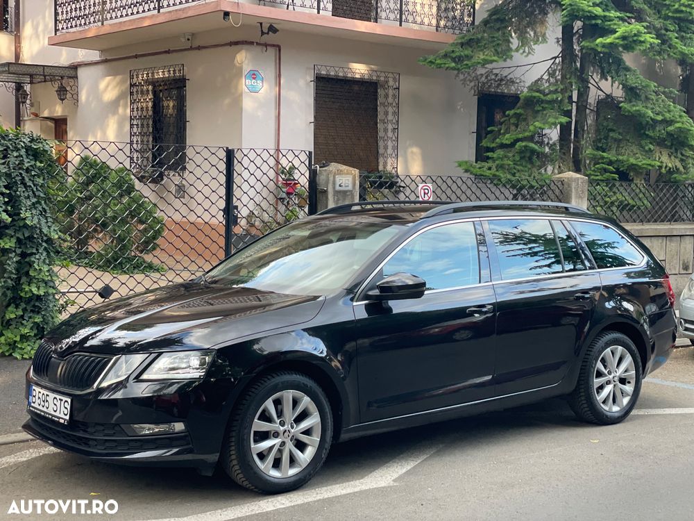 Skoda Octavia 1.6 TDI DSG Style - 1