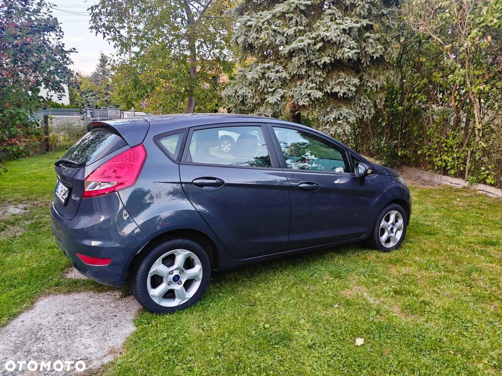 Ford Fiesta 1.4 Champions Edition - 15