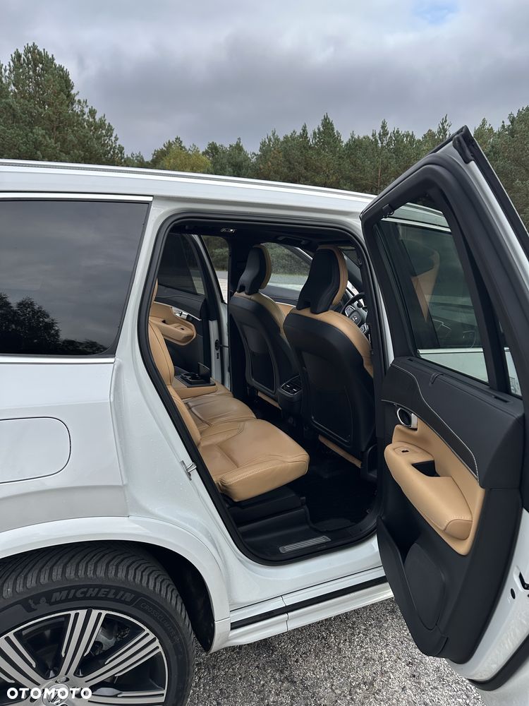 Volvo XC 90 - 7