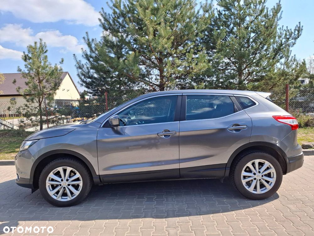 Nissan Qashqai - 2