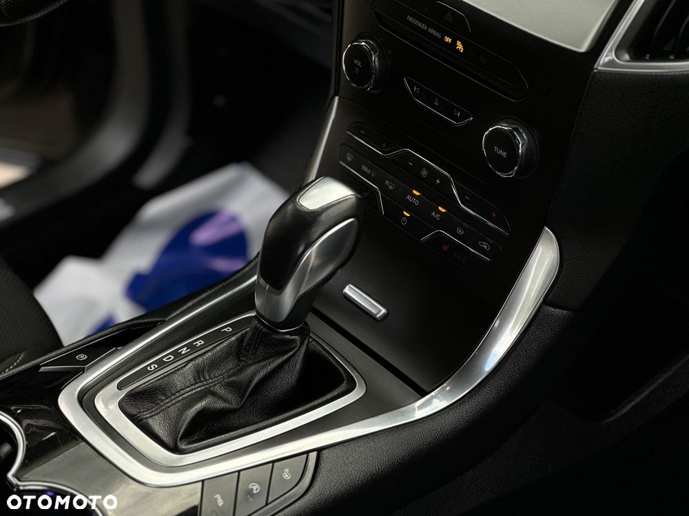 Ford S-Max 2.0 TDCi Bi-Turbo Titanium PowerShift - 26