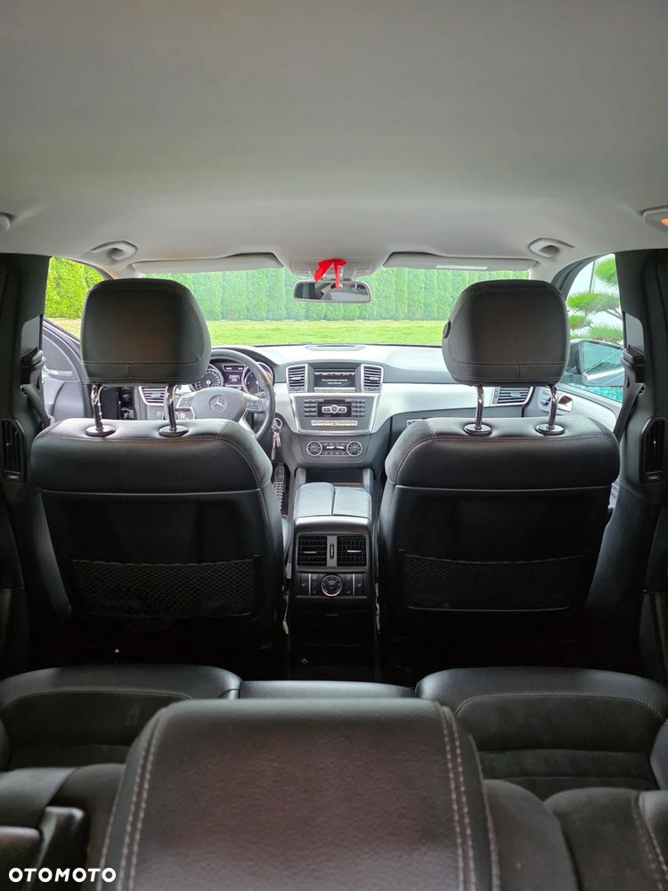 Mercedes-Benz ML 350 BlueTec 4-Matic - 10