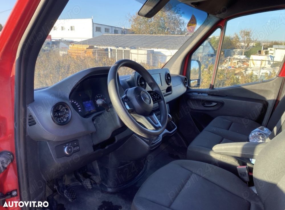 Mercedes-Benz Sprinter - 7
