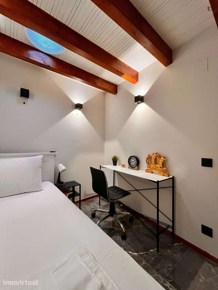 Casa com 2 quartos - localizado em Lordelo do Ouro Porto - Grande imagem: 5/22