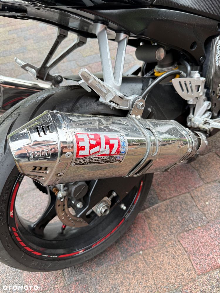 Suzuki GSX-R - 7