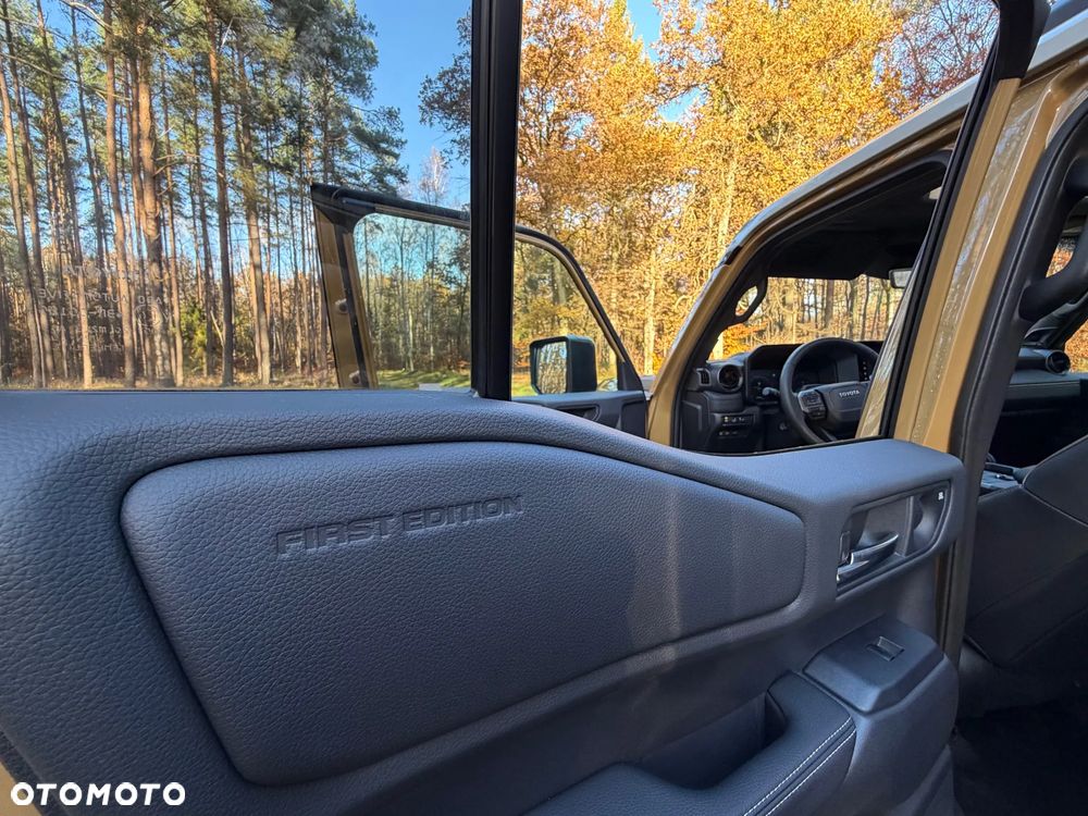 Toyota Land Cruiser - 26