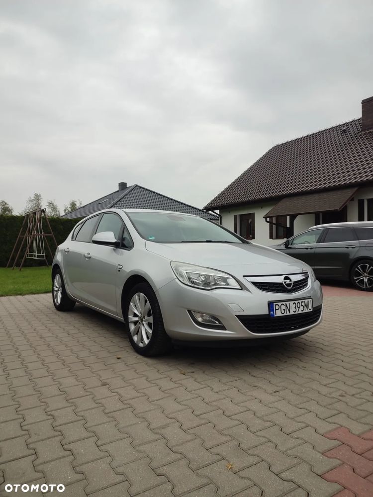 Opel Astra 1.4 Turbo 150 Jahre - 1