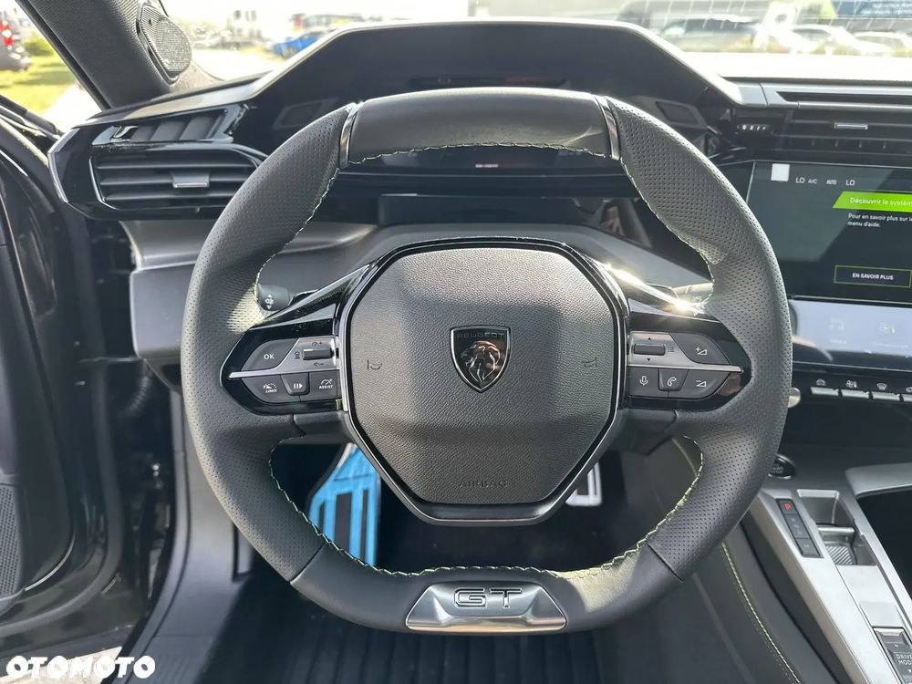 Peugeot 408 1.6 Plug-In Hybrid 225 GT E-DCS7 - 25