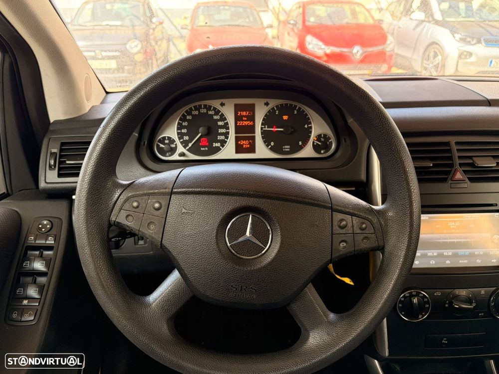 Mercedes-Benz B 180 CDI - 7