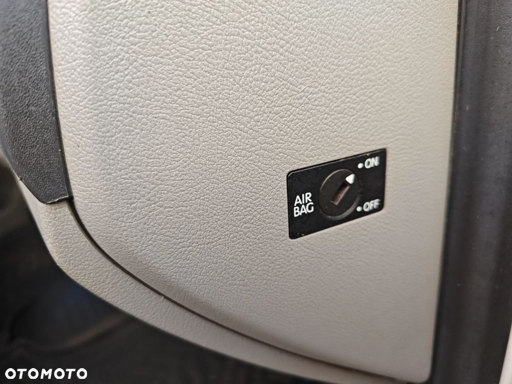 Volkswagen TRANSPORTER T5 - 20