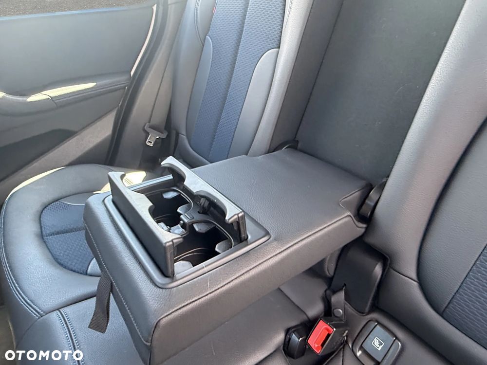 BMW X1 sDrive18i M Sport - 24