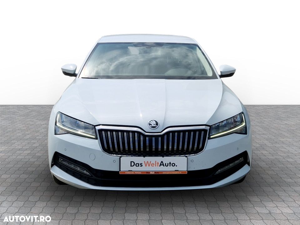 Skoda Superb 2.0 TDI DSG Ambition - 4