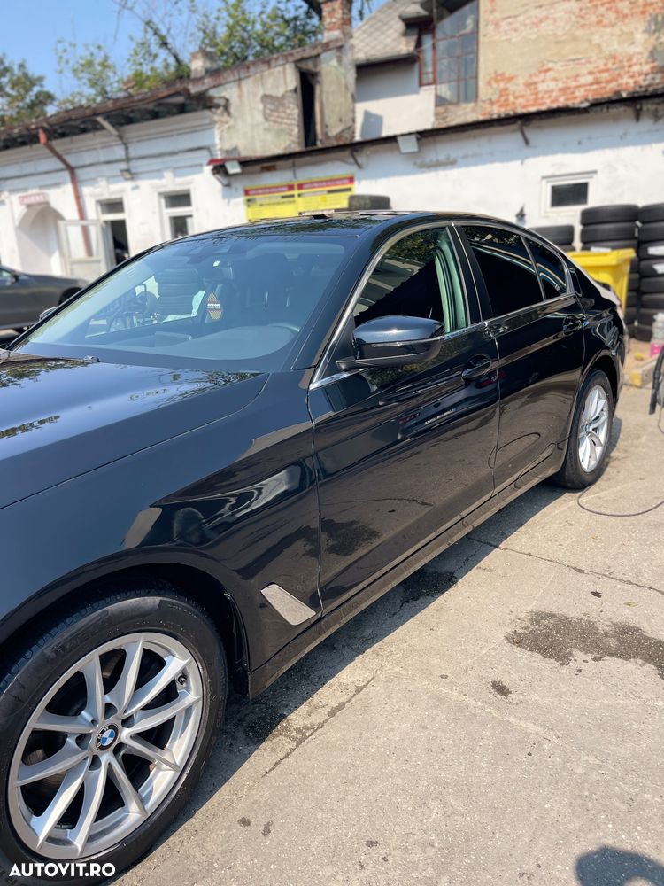 BMW Seria 5 520d EfficientDynamics Edition AT - 4