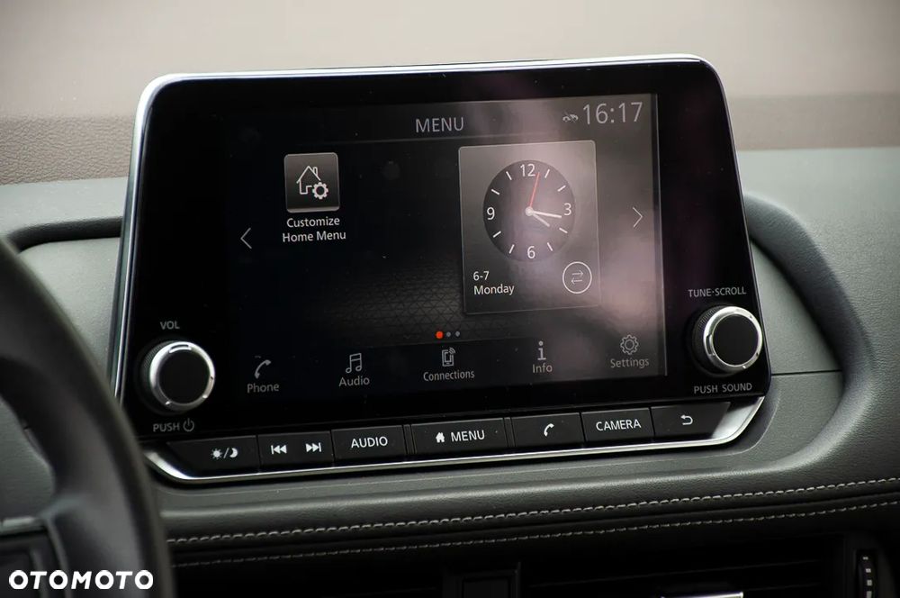 Nissan Rogue - 24