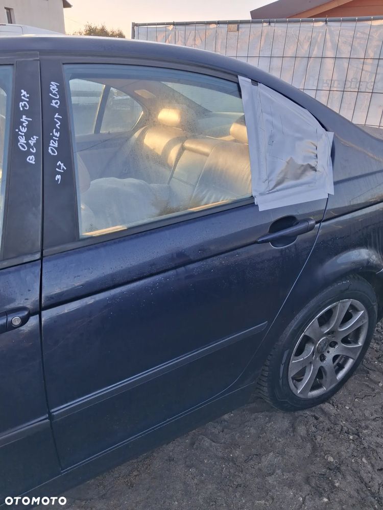 Bmw e46 sedan drzwi lewy tyl 317 - 2