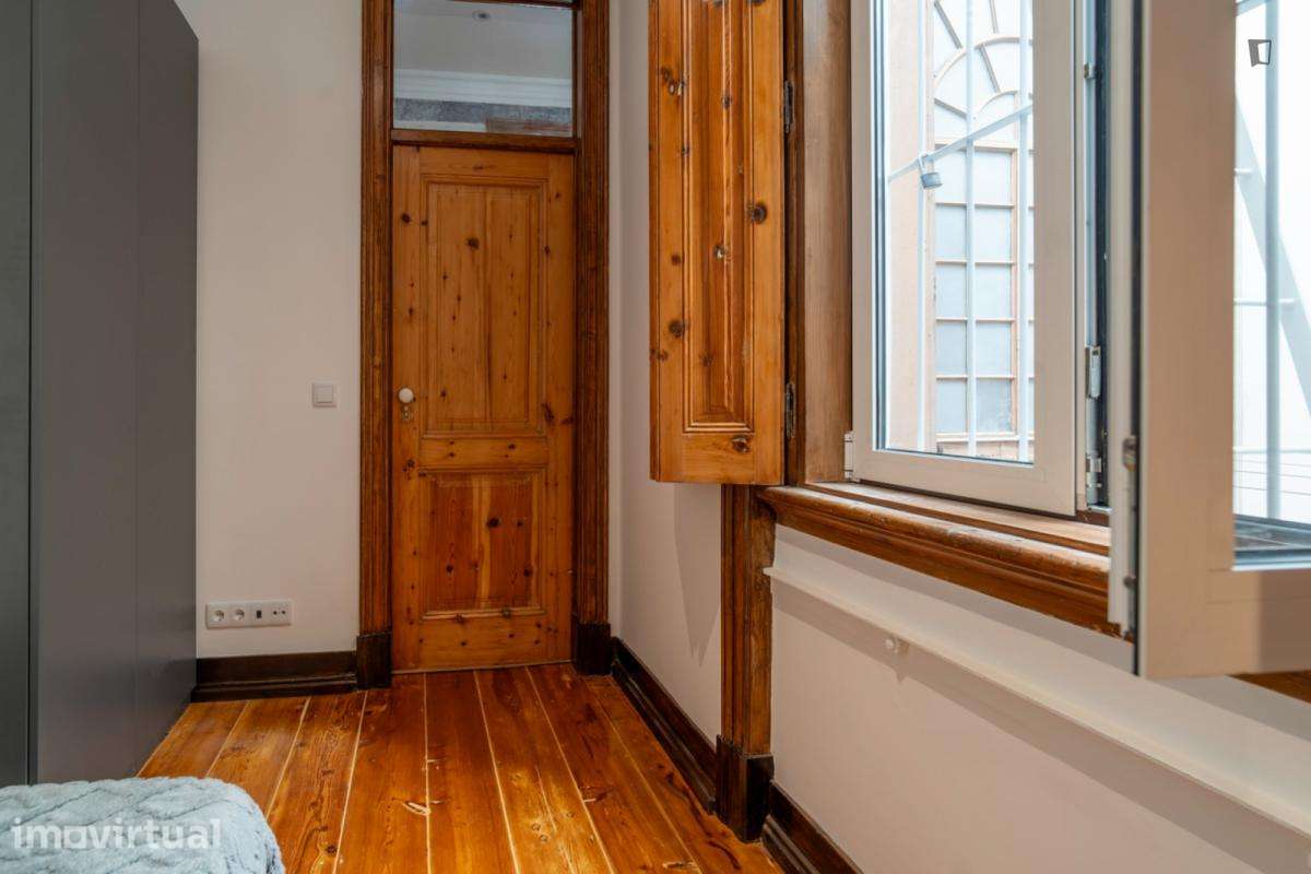 Quarto - localizado em Marquês de Pombal Lisbon - Grande imagem: 4/30