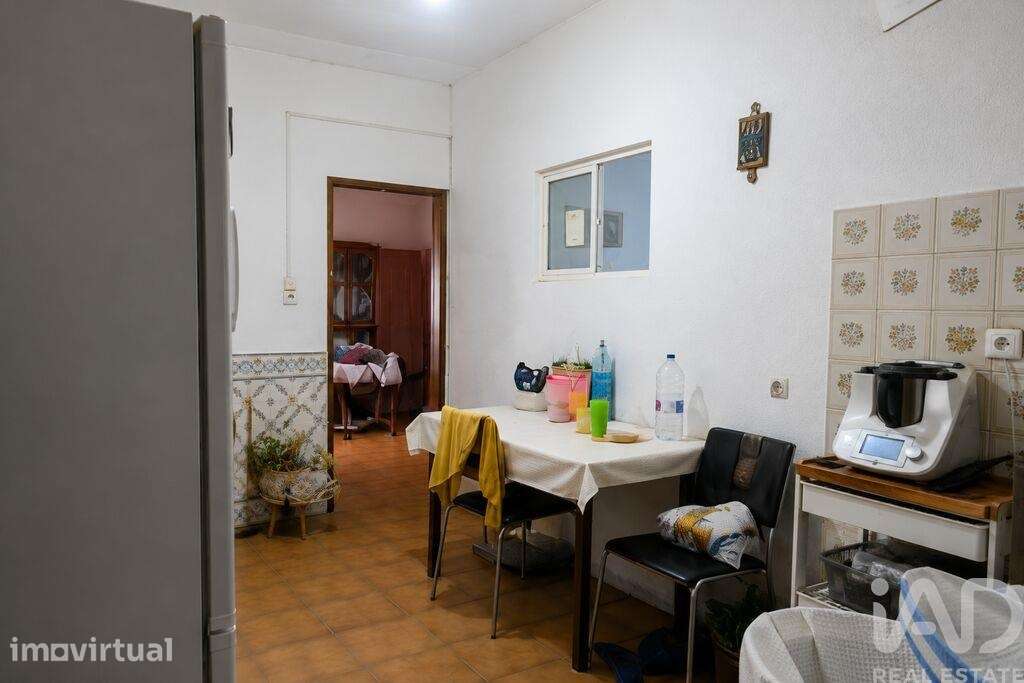 Prédio em Póvoa de Santo Adrião e Olival Basto de 170,71 m2 - Grande imagem: 4/13