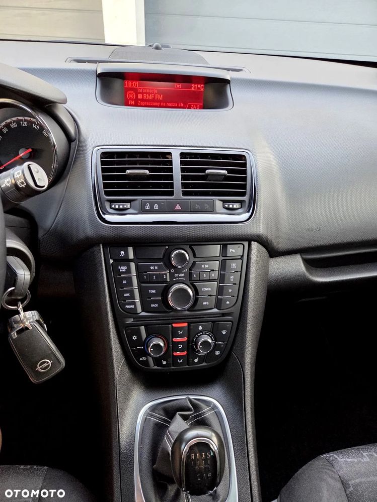 Opel Meriva - 23