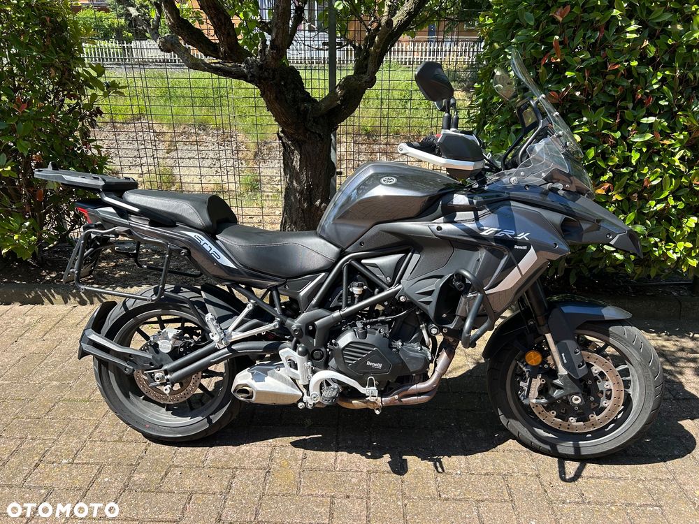 Benelli TRK 502 - 3