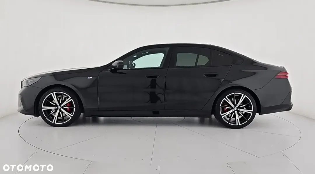 BMW Seria 5 520d xDrive mHEV M Sport - 2