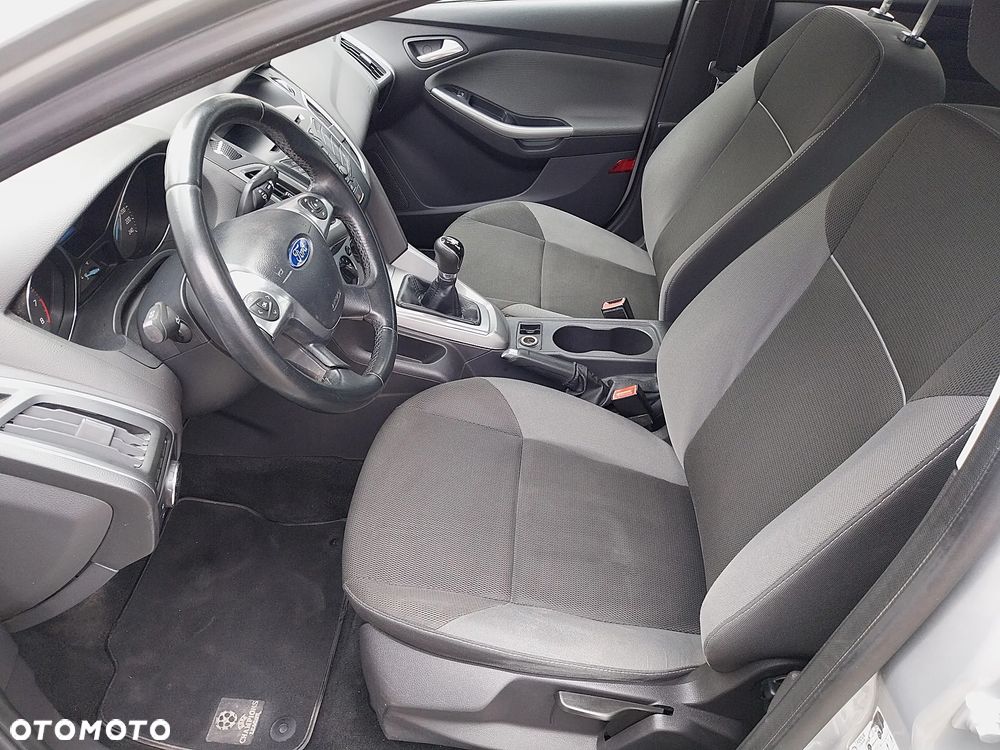Ford Focus 1.6 Trend - 5