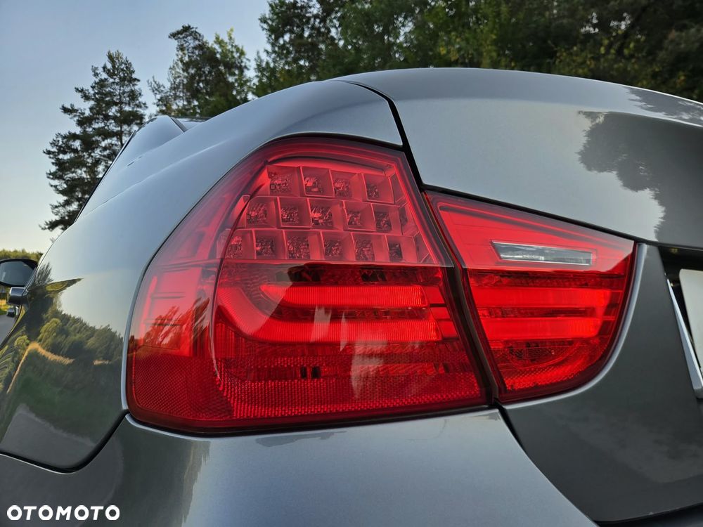 BMW Seria 3 318d - 24