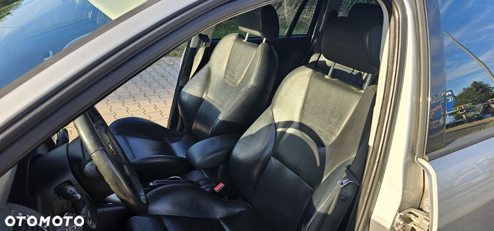 Ford Mondeo V6 ST 220 - 16