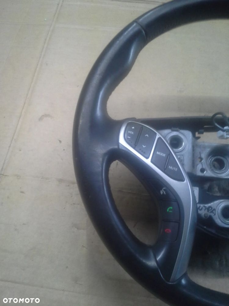 Hyundai Elantra GT wersja USA kierownica z multifunkcją - 13