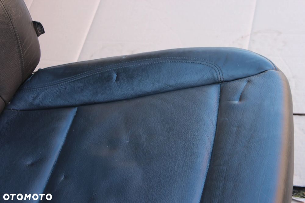 KOMPLET FOTELI FOTELE SKÓRA BMW 1 CABRIO E88 2009 - 10