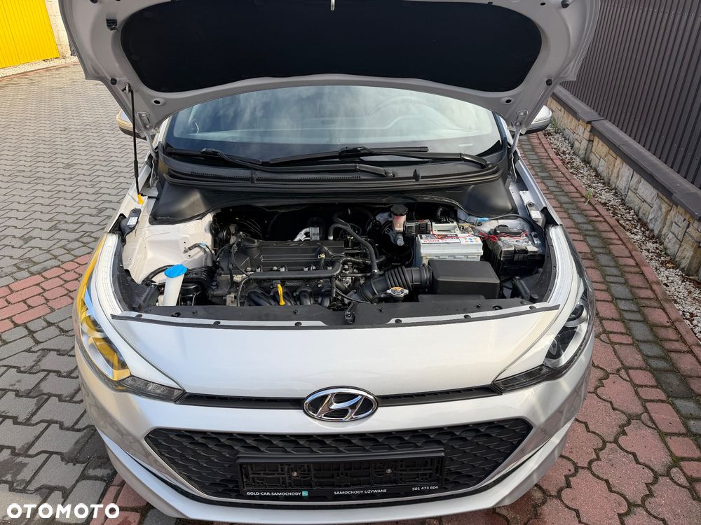 Hyundai i20 1.2 Passion Plus - 21