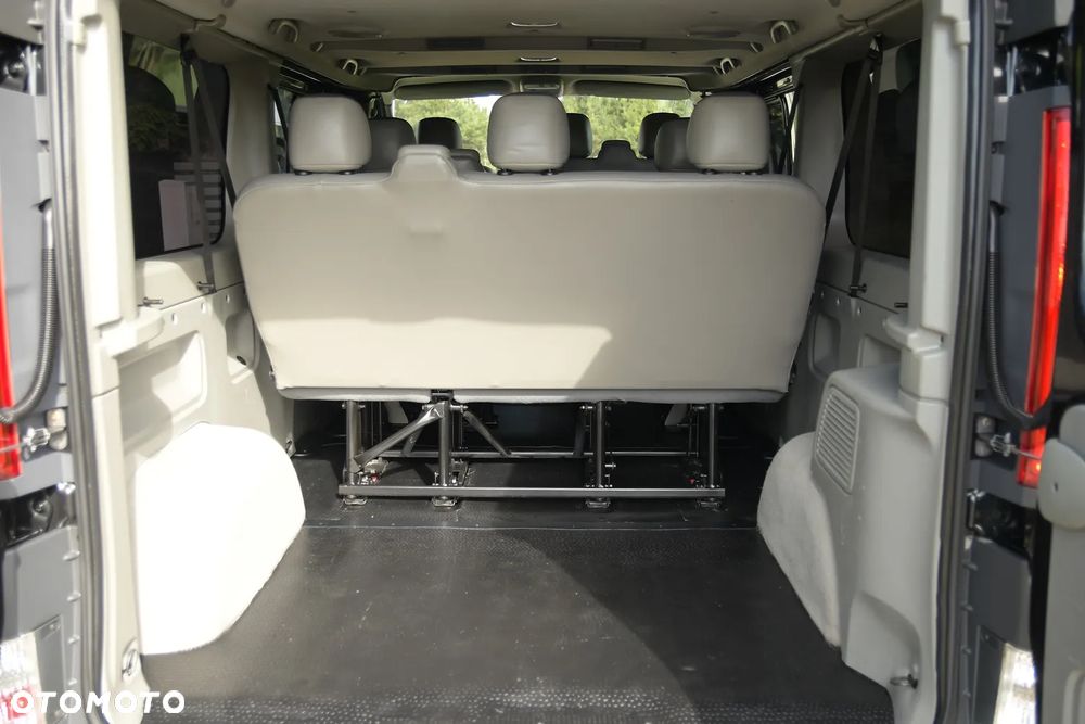 Opel Vivaro - 32