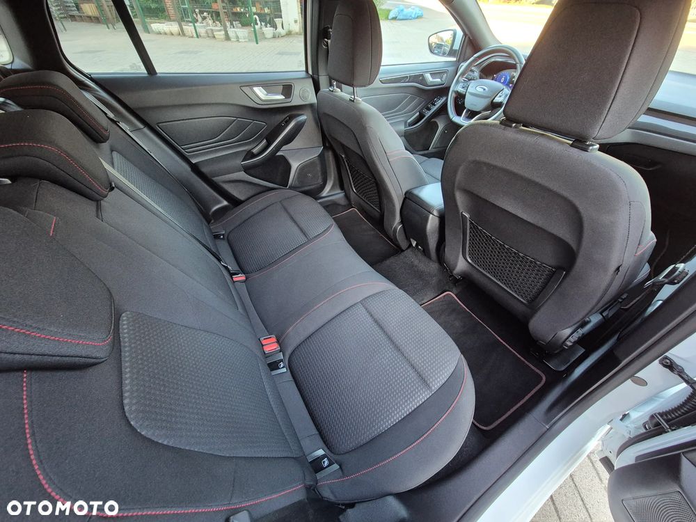 Ford Focus 2.0 EcoBlue ST-Line - 17