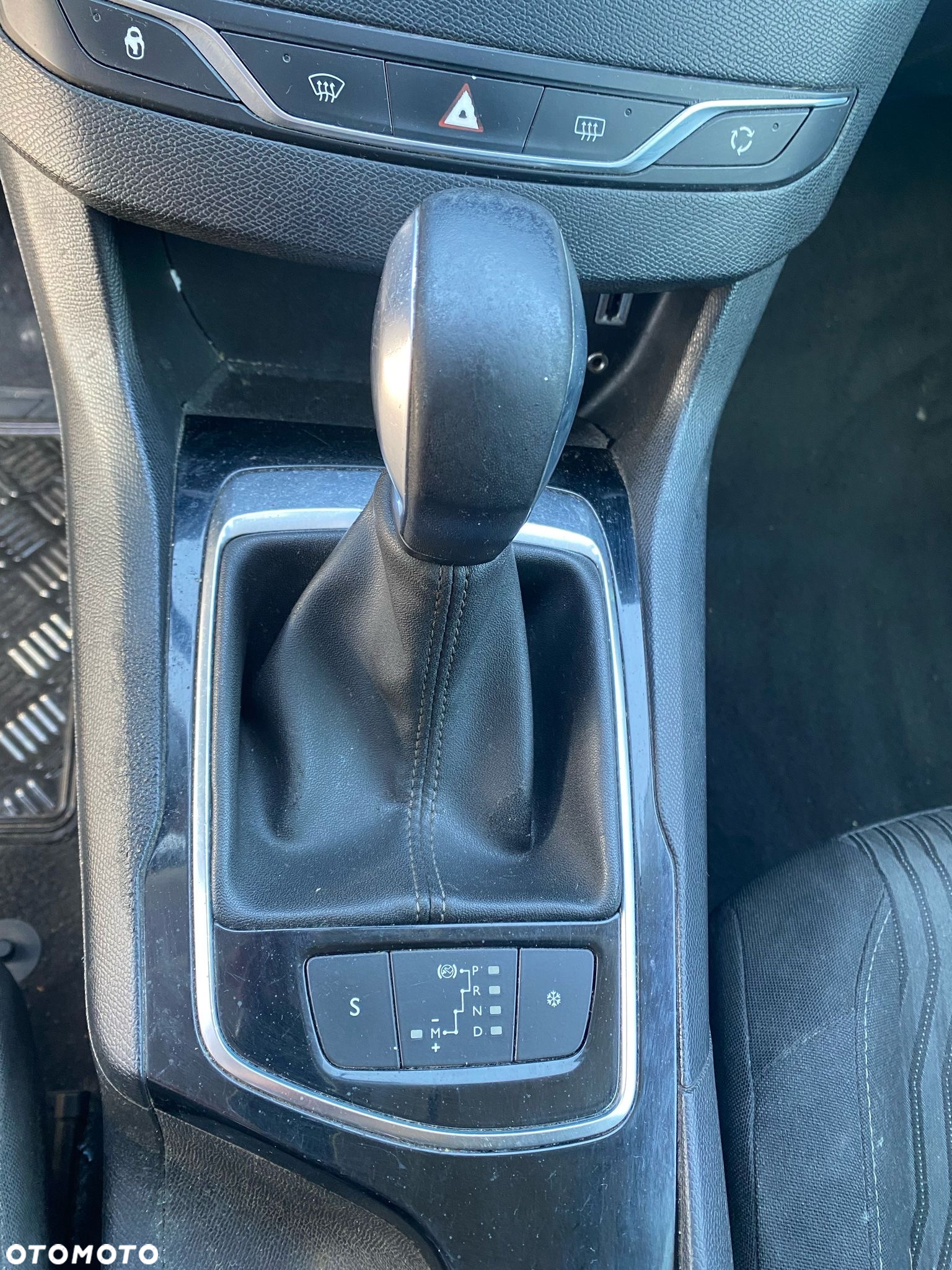 Peugeot 308 SW 1.6 BlueHDi Active S&S - 7