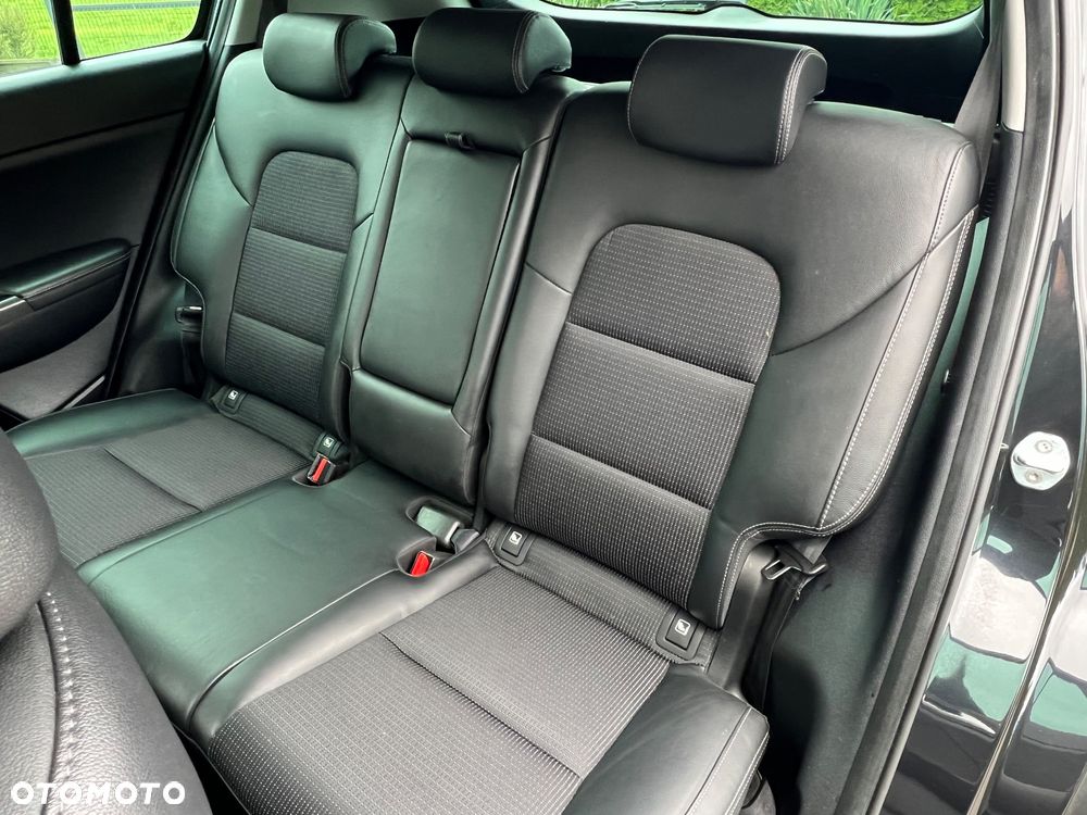 Kia Sportage 1.6 T-GDI L Business Line Plus 2WD - 27