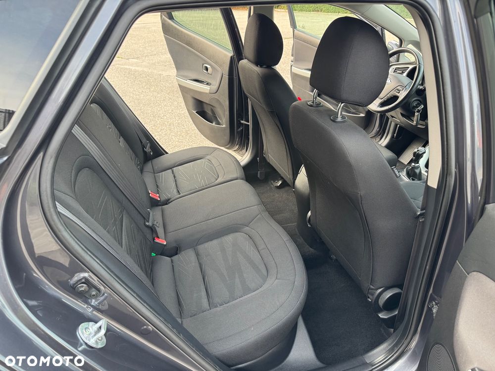 Kia Ceed 1.6 GDI ISG Platinum Edition - 26