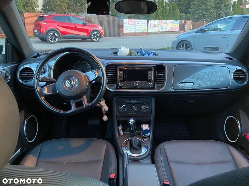 Volkswagen Beetle 2.5 - 9